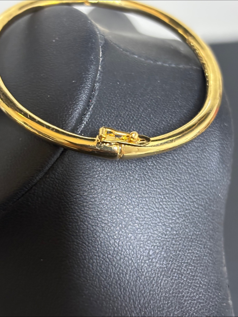 Kate Spade Initial O One In A Million Charm Gold Tone Bangle Bracelet Clasp - Picture 3 of 10